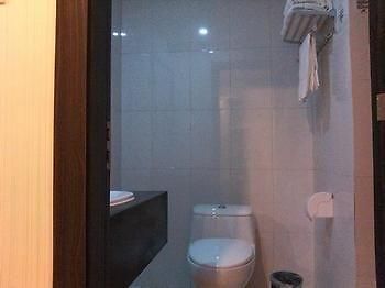 Sports Park Business Hotel Liaocheng Exterior foto